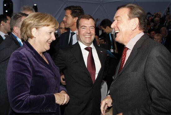 Dmitry Medvedev attends Nord Stream pipeline commissioning