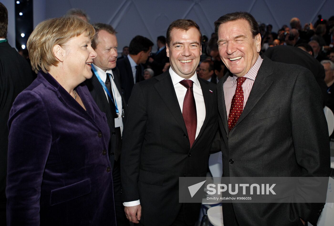 Dmitry Medvedev attends Nord Stream pipeline commissioning