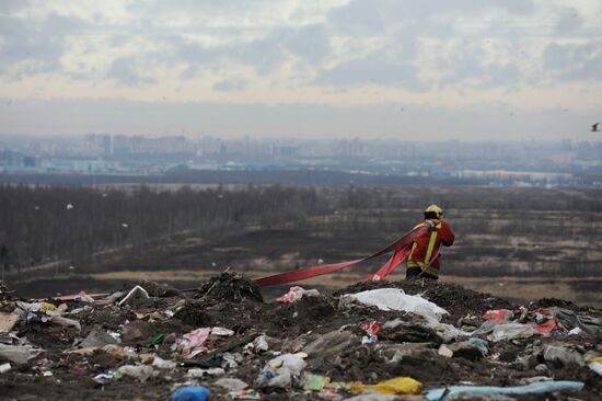 Household waste disposal site flames up in Leningrad Region
