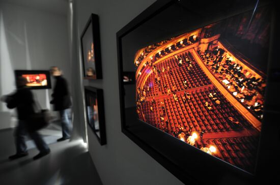 Exhibitions Dance in Vogue and "Ten Days Before..." launched