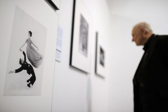 Exhibitions Dance in Vogue and "Ten Days Before..." launched