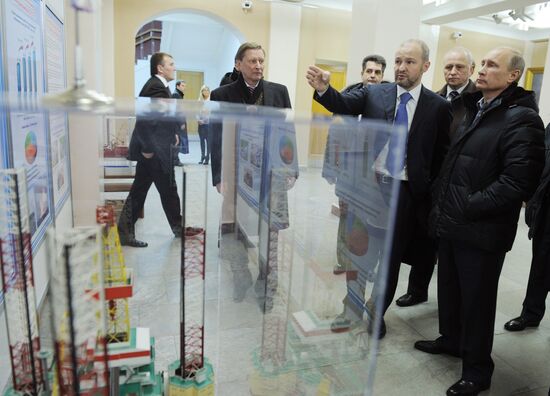 Vladimir Putin visits Northwestern Federal District