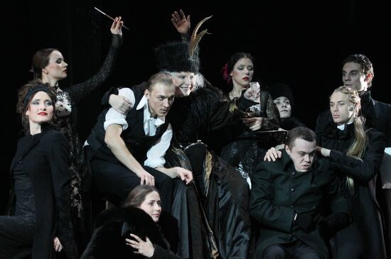 Dress rehearsal of "Quay" at Vakhtangov Theater