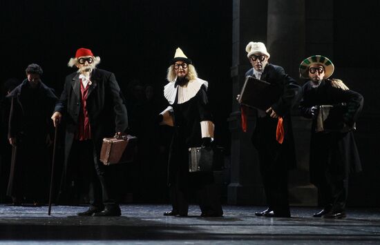 Vakhtangov Theater holds dress rehearsal of play Quay