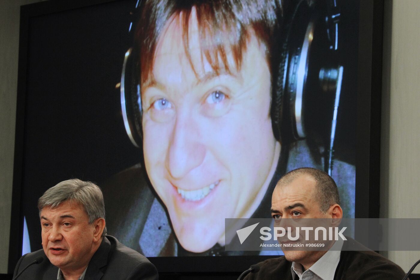 News conference on Famous People Lessons