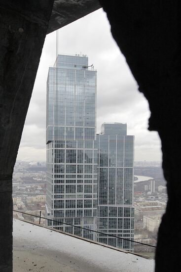 Putting up multi-story building in Moscow City area