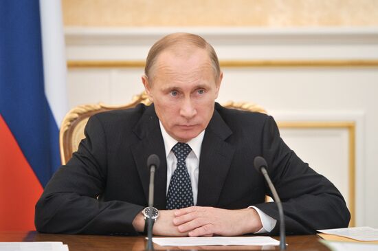 Vladimir Putin conducts Government Presidium meeting