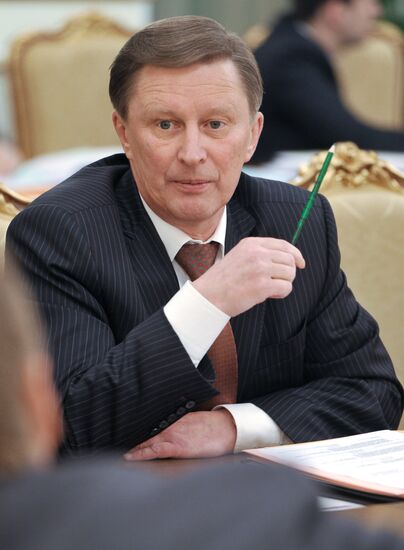 Vladimir Putin conducts Government Presidium meeting