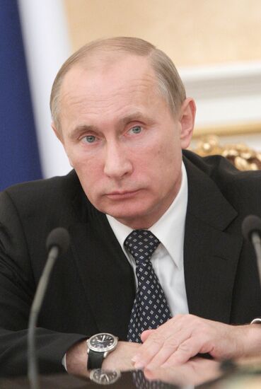 Vladimir Putin conducts Government Presidium meeting