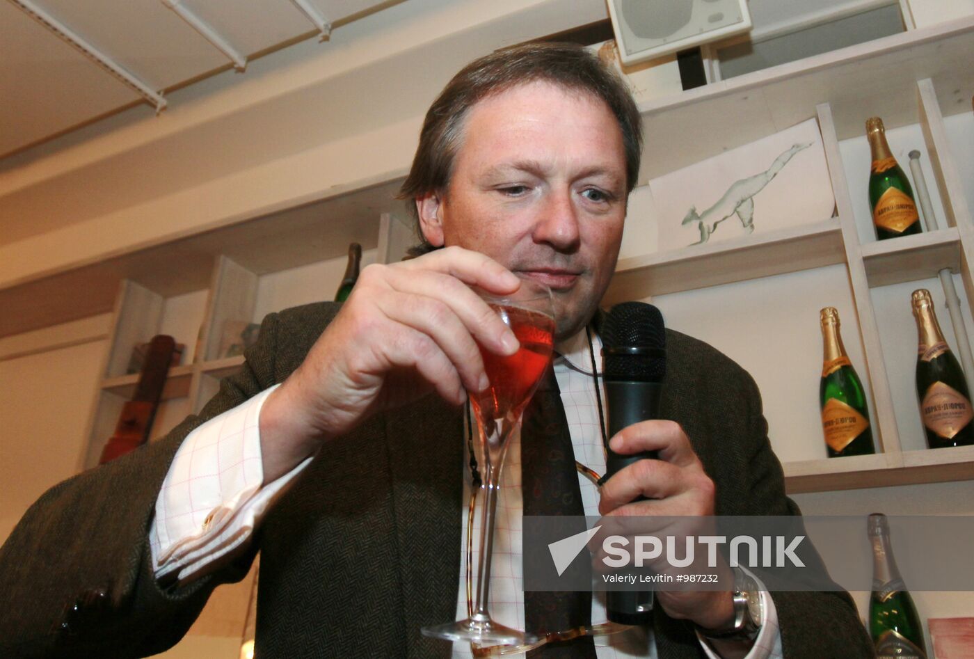 Abrau-Durso Sparkling Wine House holds art dinner