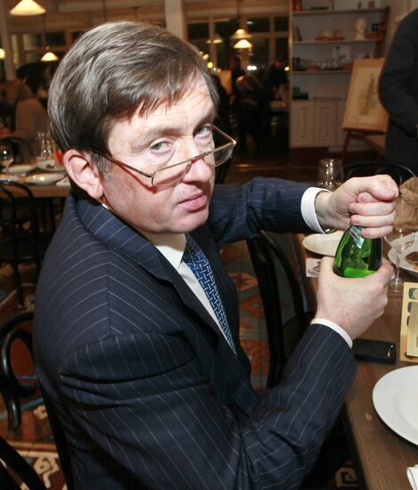 Abrau-Durso Sparkling Wine House holds art dinner
