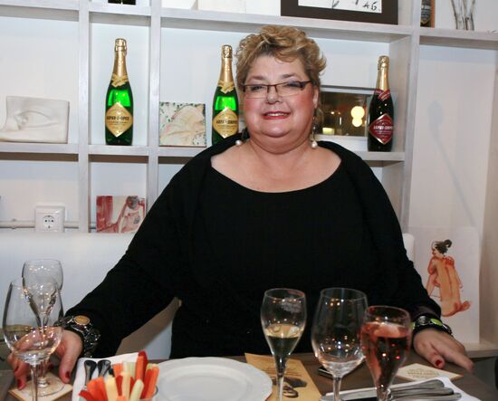 Abrau-Durso Sparkling Wine House holds art dinner