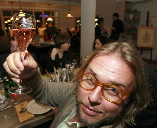 Abrau-Durso Sparkling Wine House holds art dinner