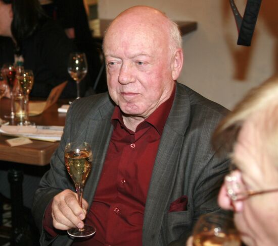 Abrau-Durso Sparkling Wine House holds art dinner