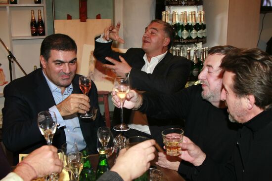 Abrau-Durso Sparkling Wine House holds art dinner
