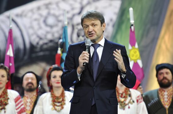 Kuban Cossack Choir performs anniversary concert