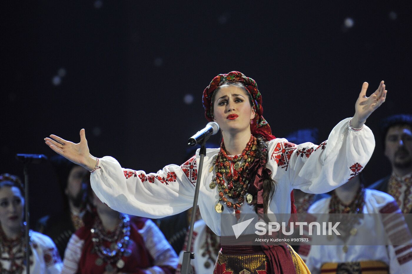 Kuban Cossack Choir performs anniversary concert