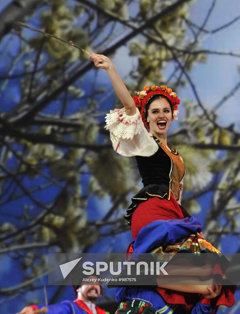 Kuban Cossack Choir performs anniversary concert