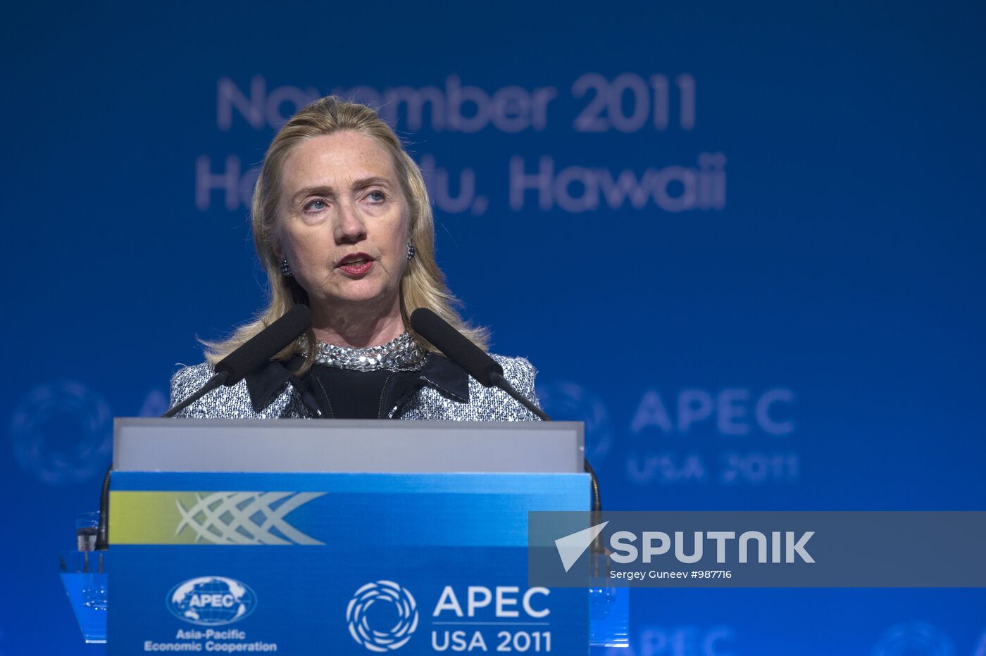 Participants in APEC summit in Honolulu