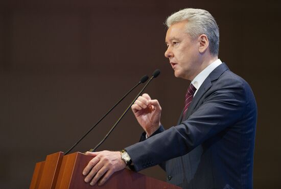 Sergei Sobyanin at forum of municipal deputies