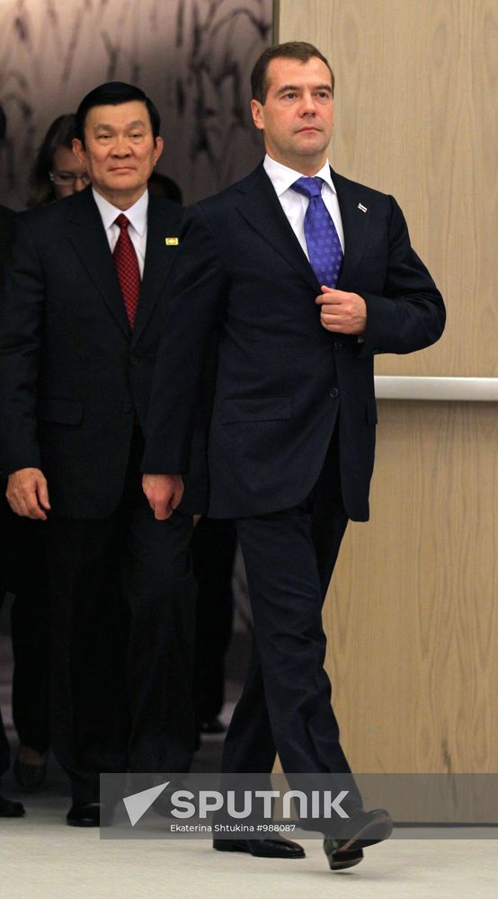 Dmitry Medvedev takes part in APEC summit