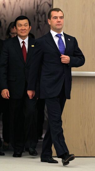 Dmitry Medvedev takes part in APEC summit