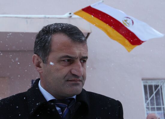 South Ossetia votes in presidential election