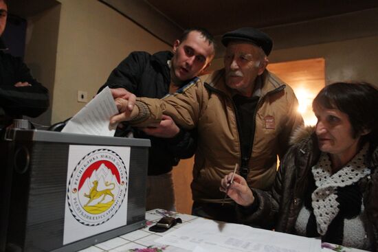 South Ossetia votes in presidential election
