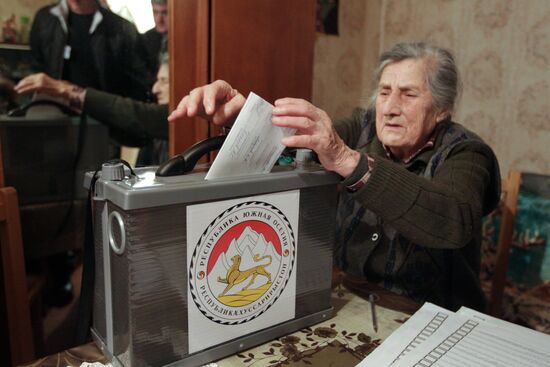 South Ossetia votes in presidential election