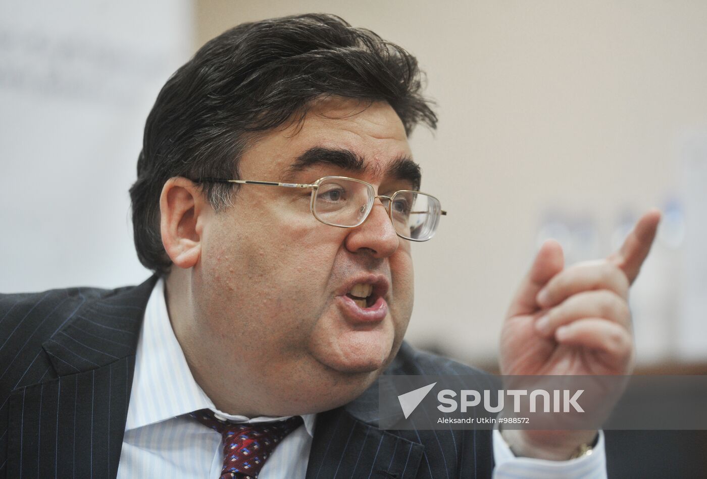 News conference by Alexei Mitrofanov and Anatoly Wasserman