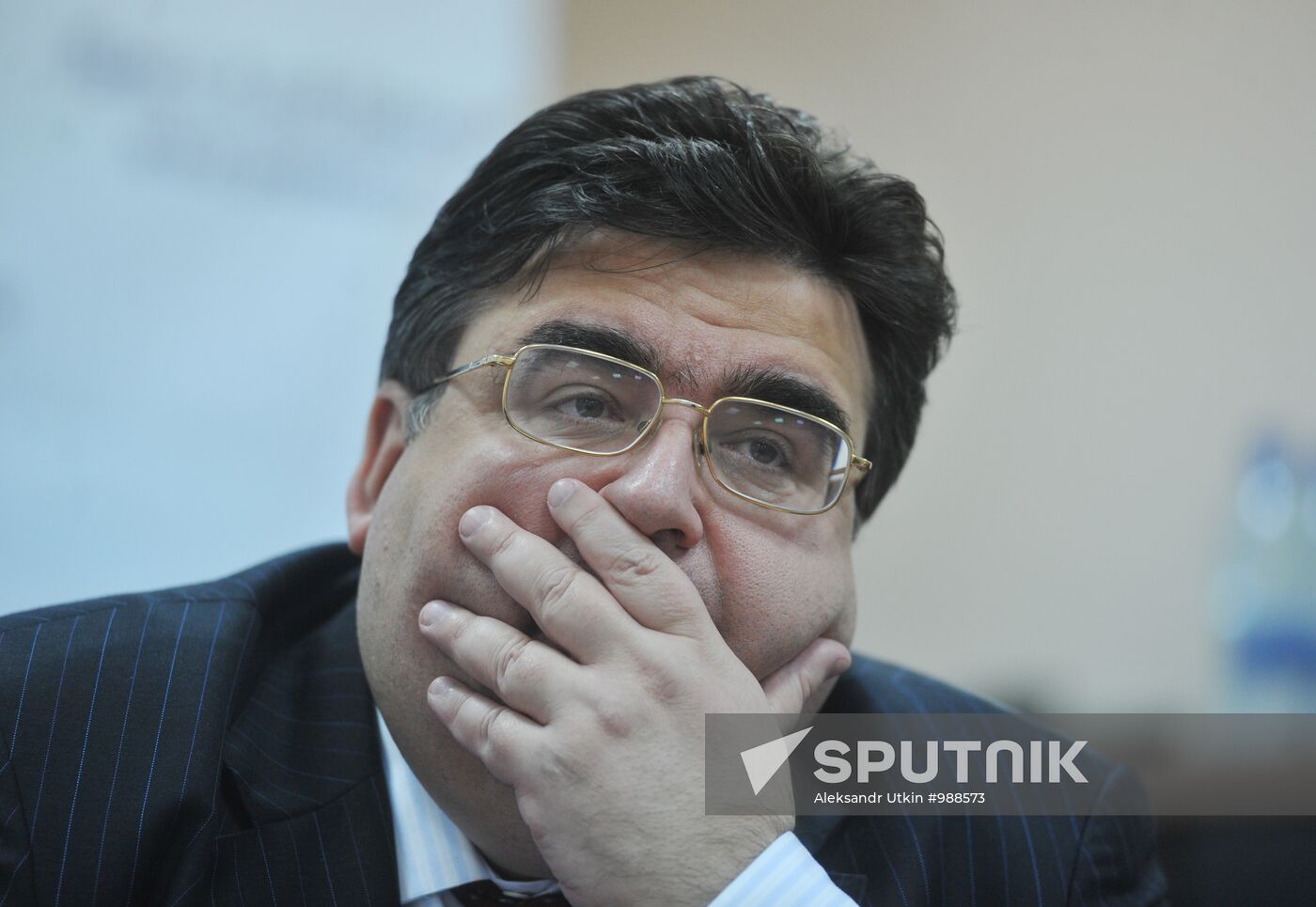 News conference by Alexei Mitrofanov and Anatoly Wasserman