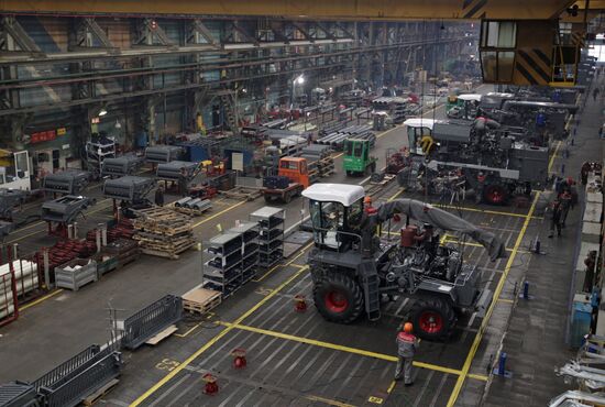 Rostselmash plant at work