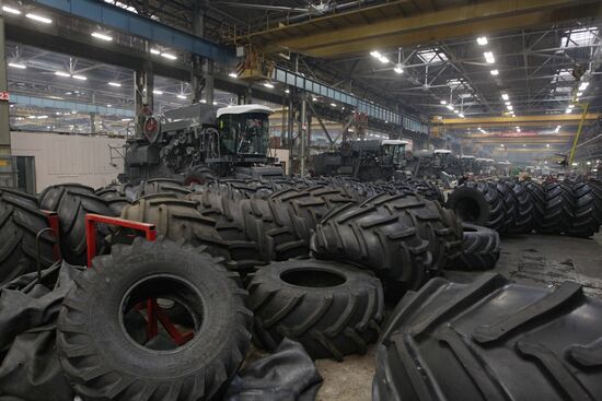 Rostselmash plant at work