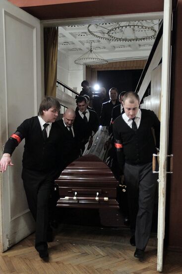 Paying last respects to actor Lev Borisov