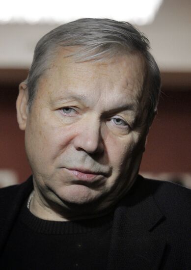 Paying last respects to actor Lev Borisov