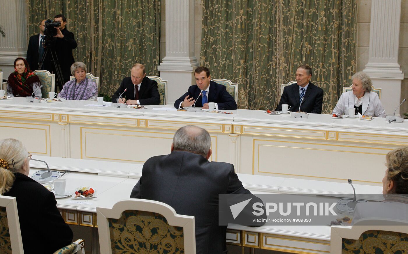 Dmitry Medvedev, Vladimir Putin meet with veterans