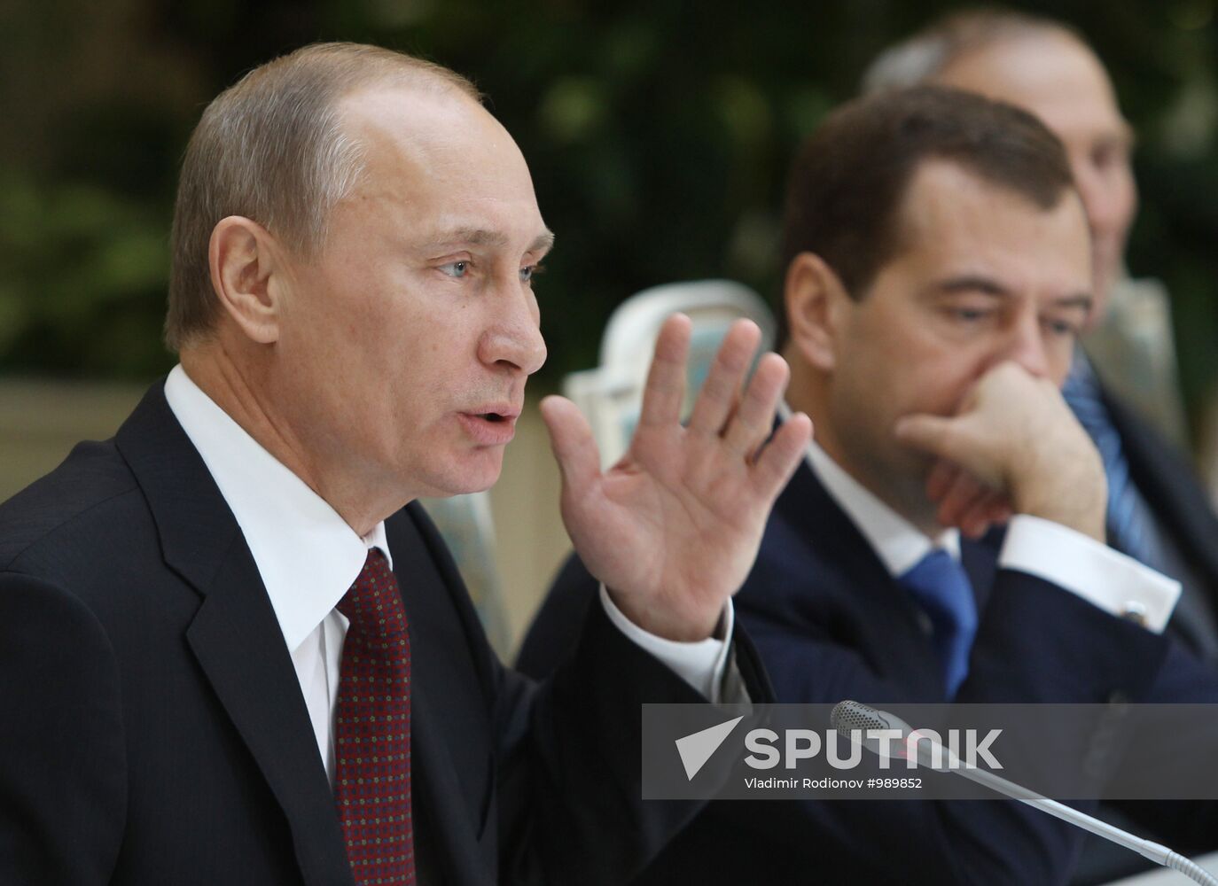 Dmitry Medvedev, Vladimir Putin meet with veterans