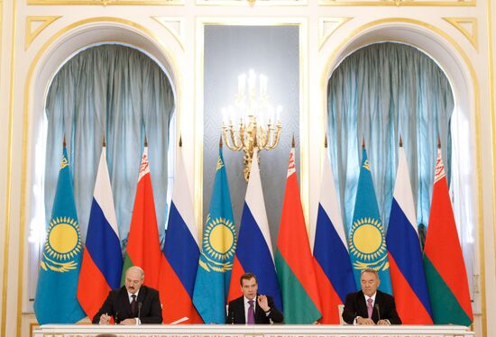 Russian, Belarusian, Kazakh presidents meet in the Kremlin