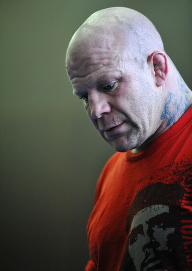 American martial arts fighter Jeff Monson master class in Moscow