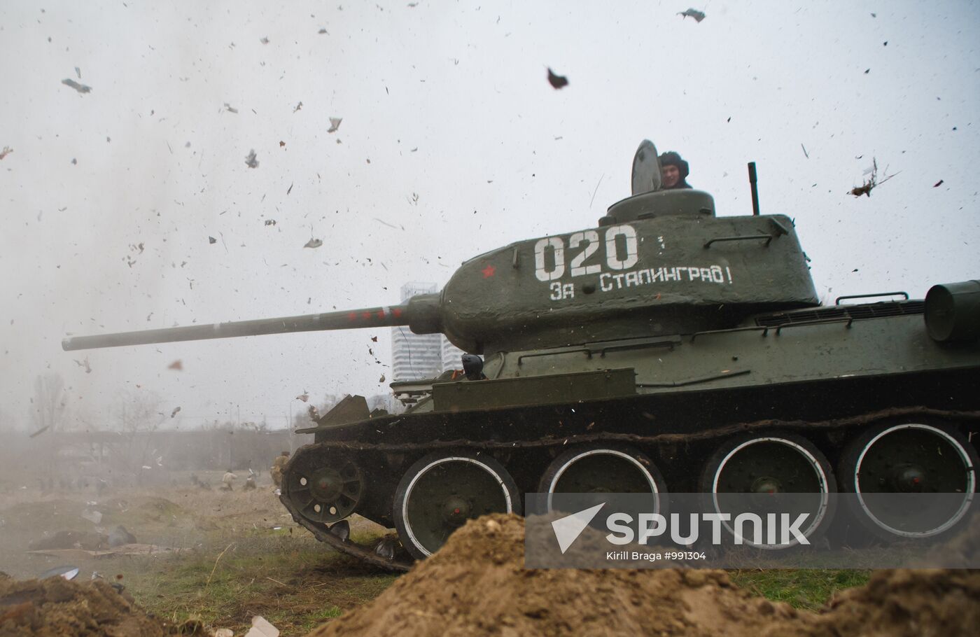 Military-historical reenactment of Stalingrad Battle episode