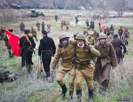 Military-historical reenactment of Stalingrad Battle episode