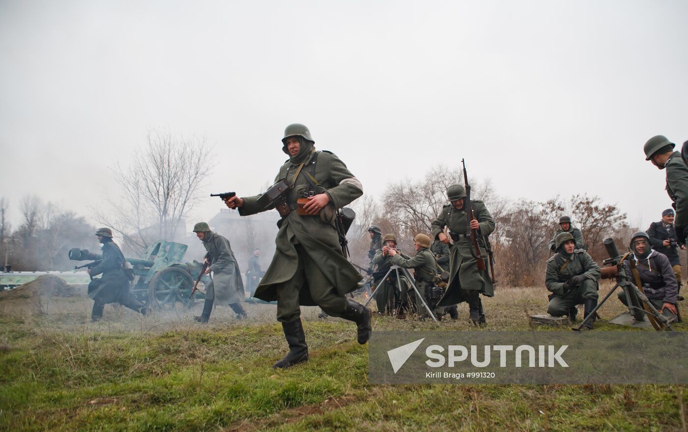 Military-historical reenactment of Stalingrad Battle episode