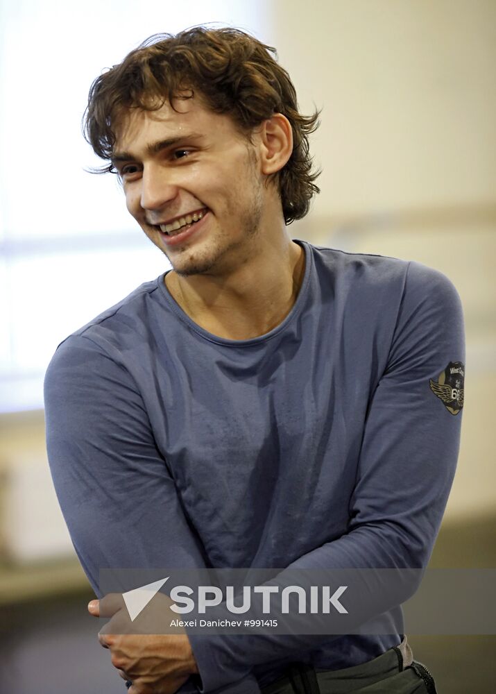 Natalya Osipova and Ivan Vasilyev hold rehearsal