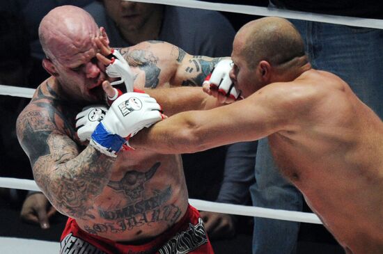 Mixed Martial Arts. Fight between F. Emelianenko and J. Monson