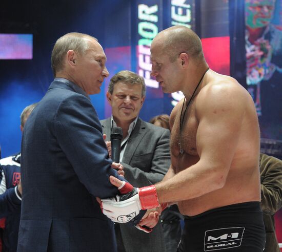 Vladimir Putin attends Fedor Emelianenko vs. Jeff Monson match