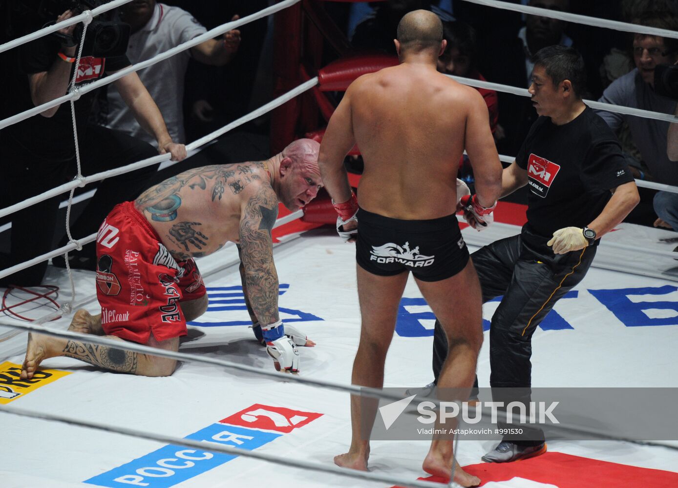 Mixed Martial Arts. Fight between F. Emelianenko and J. Monson