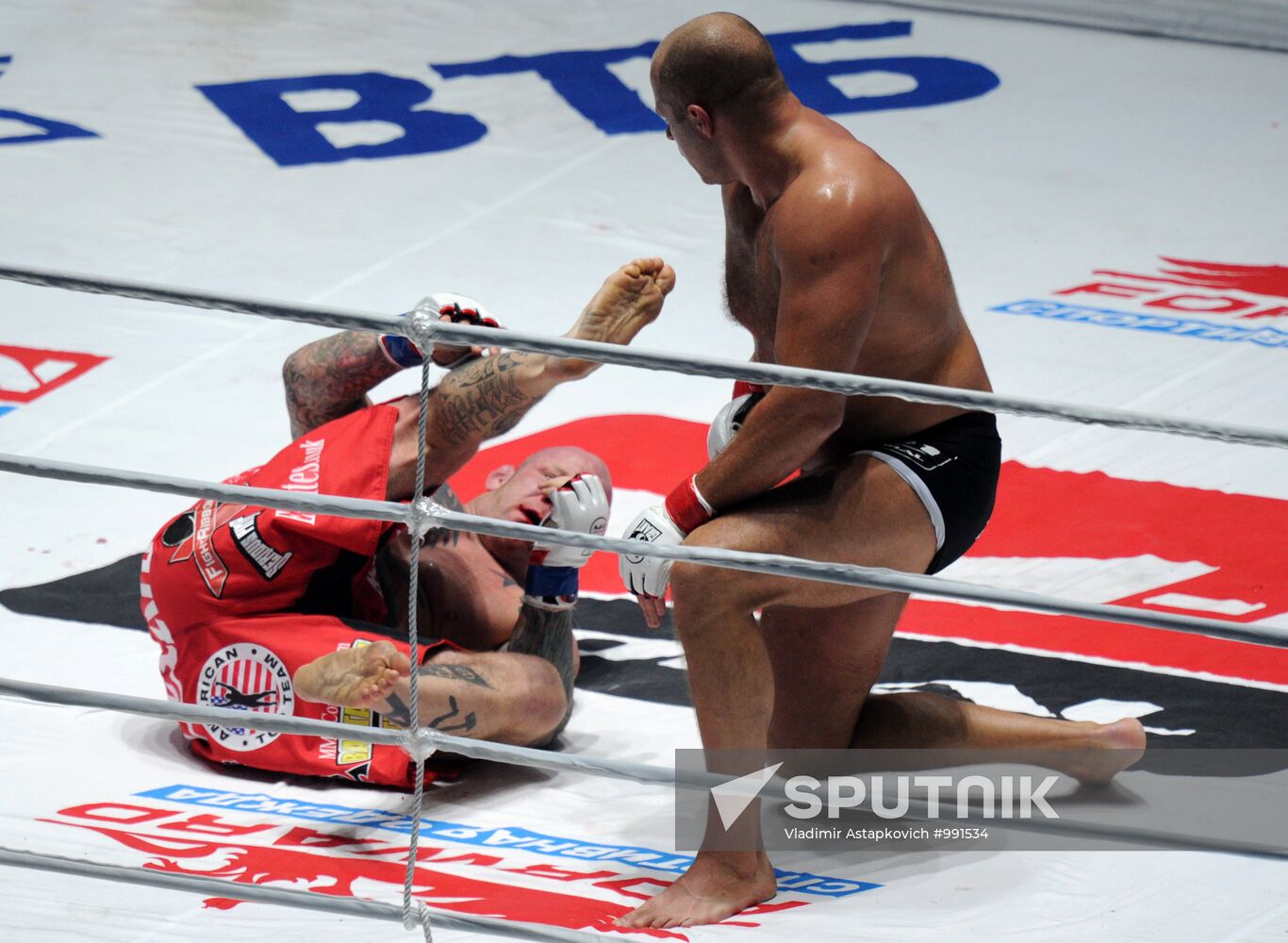 Mixed Martial Arts. Fight between F. Emelianenko and J. Monson