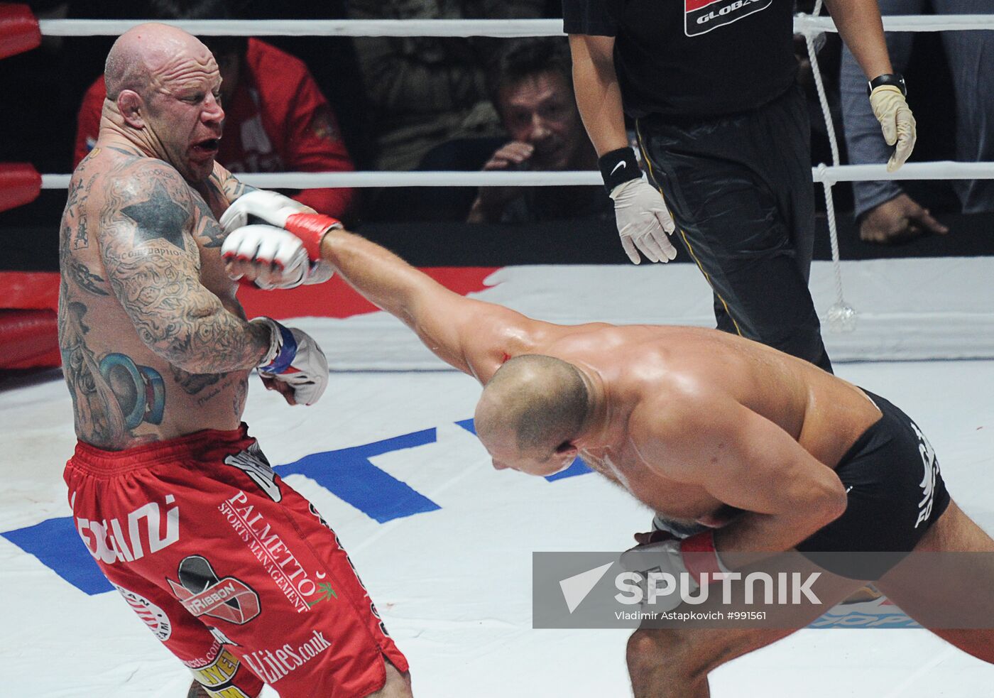 Mixed Martial Arts. Fight between F. Emelianenko and J. Monson