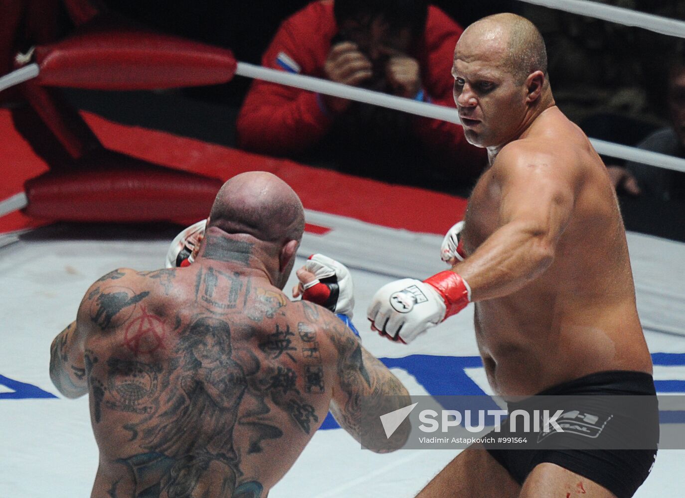 Mixed Martial Arts. Fight between F. Emelianenko and J. Monson