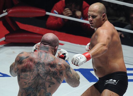 Mixed Martial Arts. Fight between F. Emelianenko and J. Monson